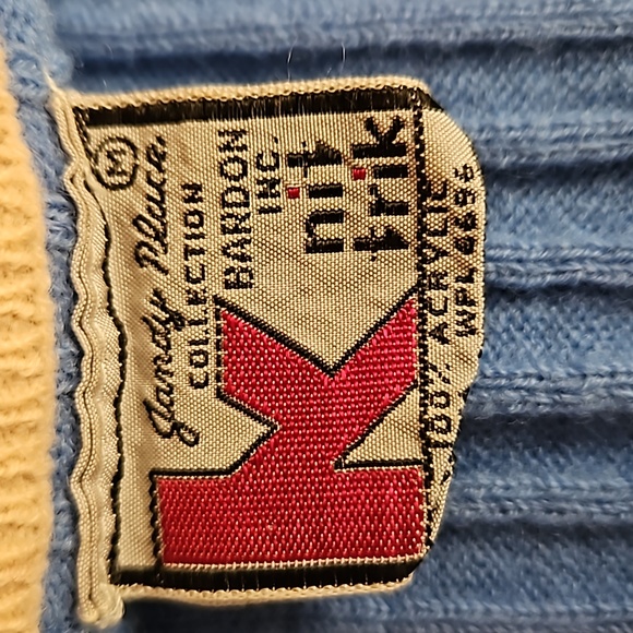 Vintage Sweater Vest size M rich light blue with tan and brown striped trim - Picture 2 of 5